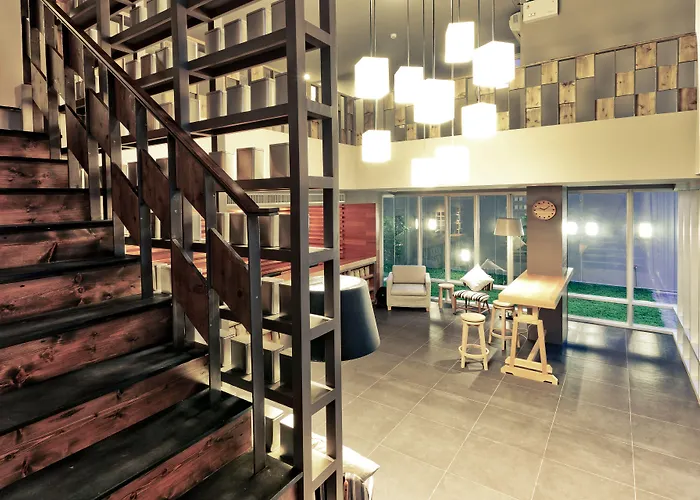 Lemontea Hotel